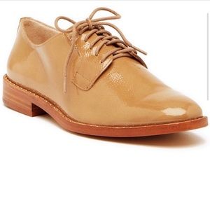 Beautiful Vince Camuto Oxfords.